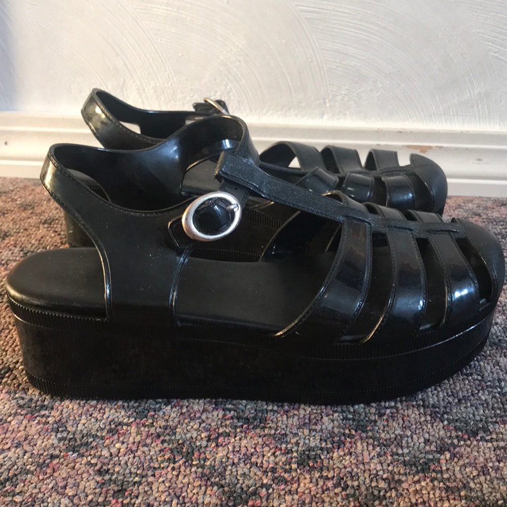 Black Jelly Platforms